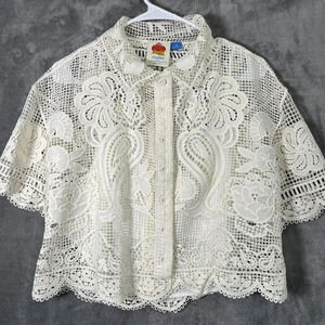 Anthropologie Farm Rio Short-Sleeve Guipure Lace Buttondown Shirt Size XS Blouse